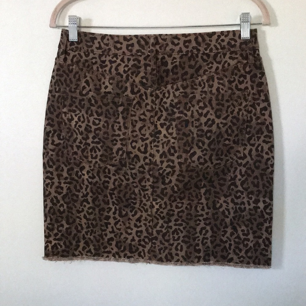 William Rast Leopard Print Mini Skirt - Picture 4 of 12